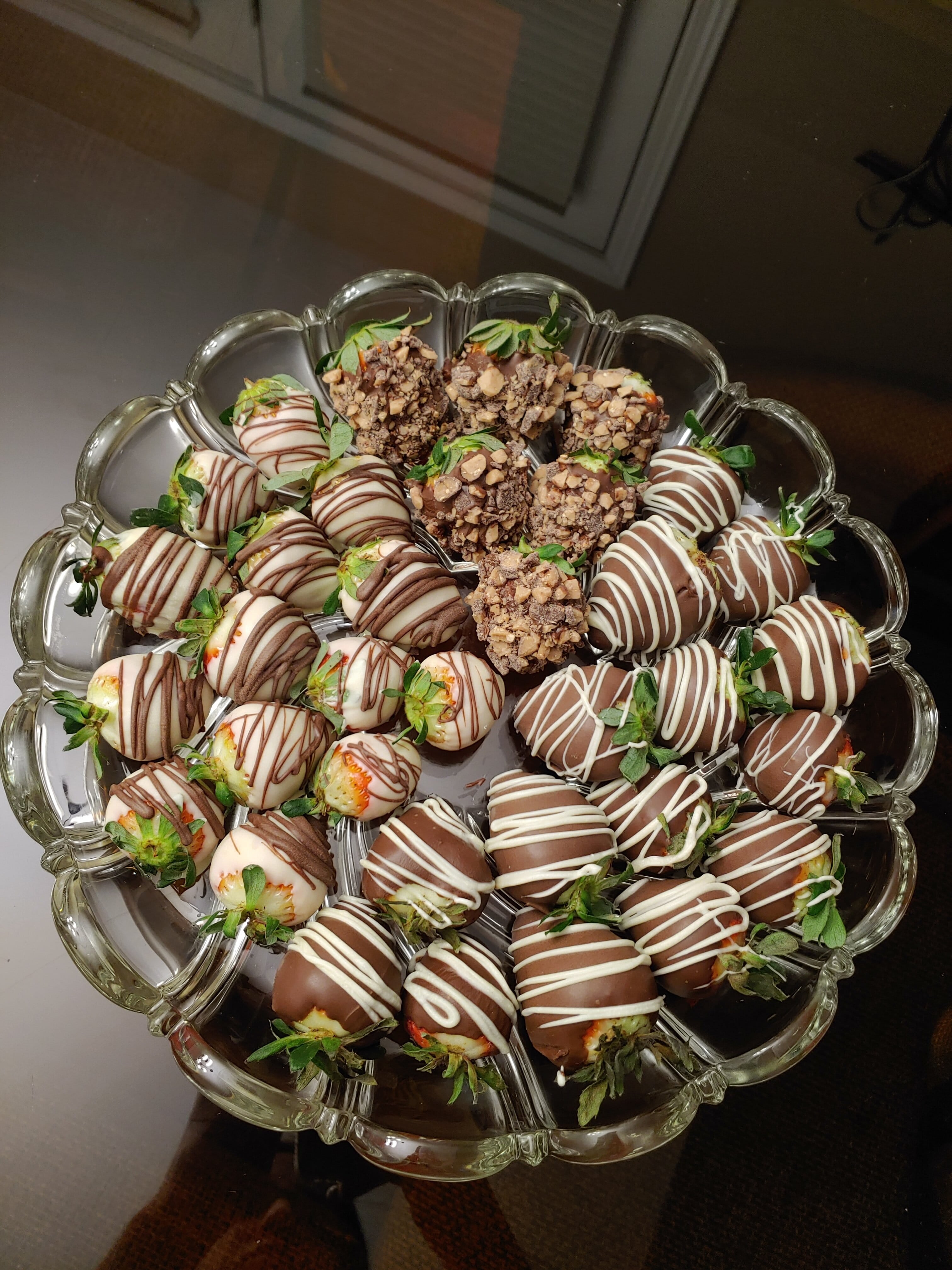 Frannie's Specialty - Chocolate Covered Strawberries