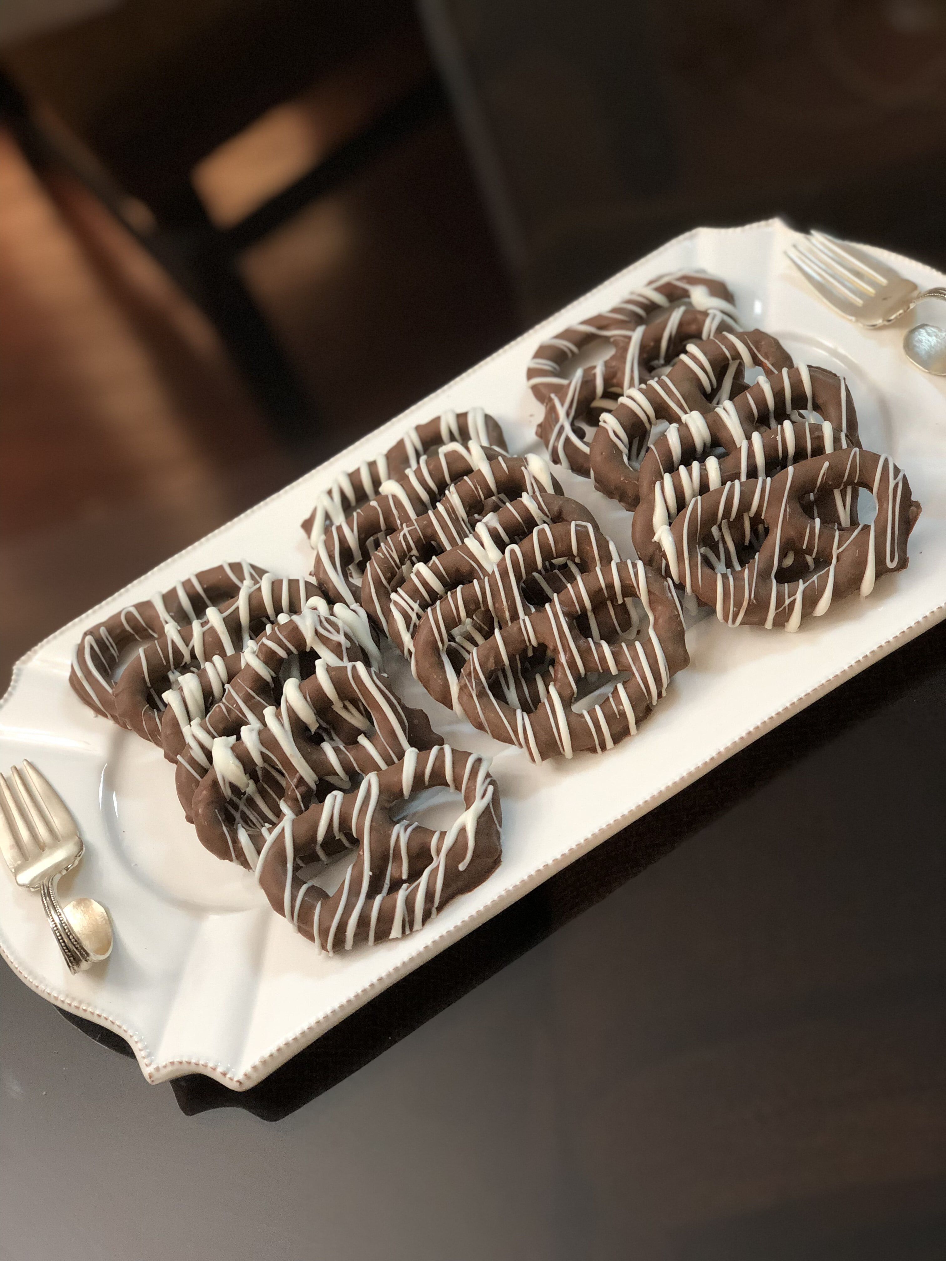 Frannie's Specialty - Chocolate Covered Pretzels